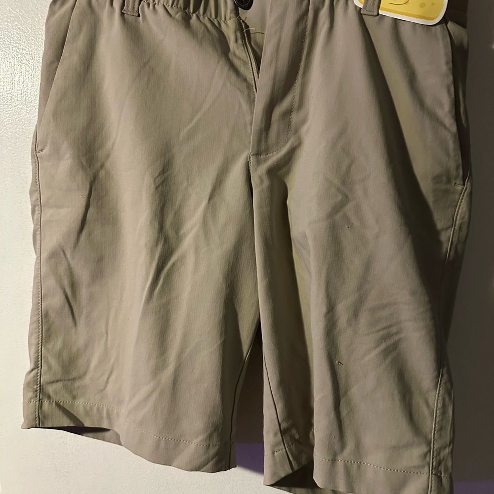 Under Armour Tan Flat Front Shorts Lightweight Athletic Style